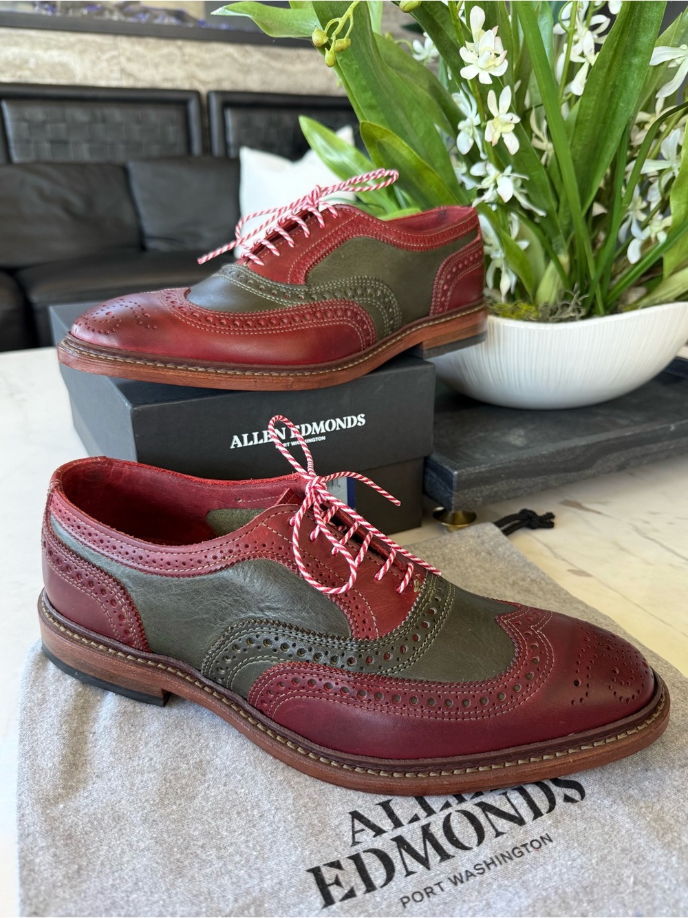 New Allen Edmonds Jingle Bell Mok Wingtip Oxfords